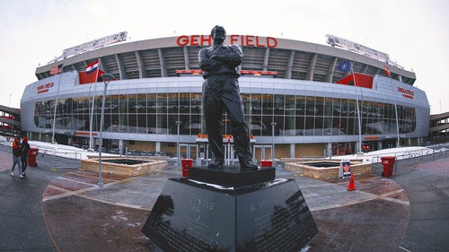 NFL Trending Image: Chiefs owner says leaving Arrowhead Stadium is an option after sales tax funding was rejected